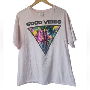 Men's Women's Unisex Pale Pink Good Vibes Graphic Relaxed Fit Tee, Size XL